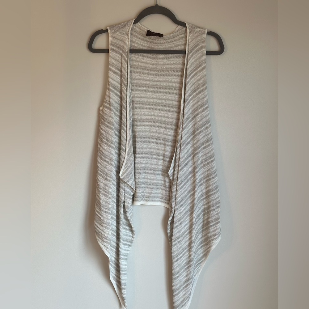 Kerisma Lightweight Sleeveless Vest Cardigan Grey White Size S/M Layering Piece